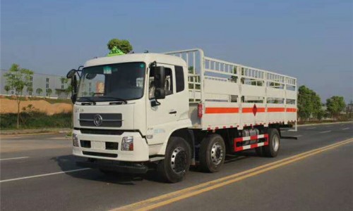 東風(fēng)天錦小三軸氣瓶運(yùn)輸車 